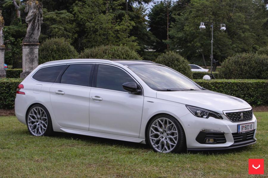 Peugeot 308 Sw Gt On Vossen Wheels Hf 2 2019 года выпуска Фото 1 Vercity